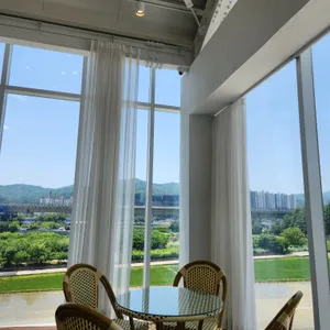 메타1976 리뷰 사진