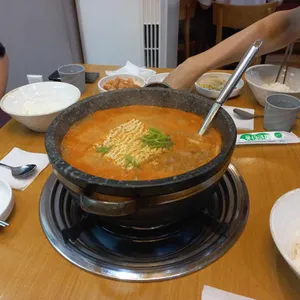 석기정돌솥부대찌개 사진