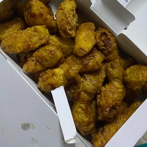 교촌치킨 사진