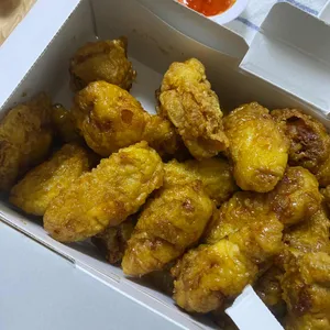 교촌치킨 사진