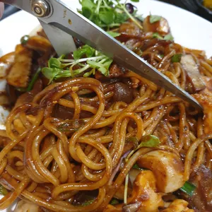 친니 사진
