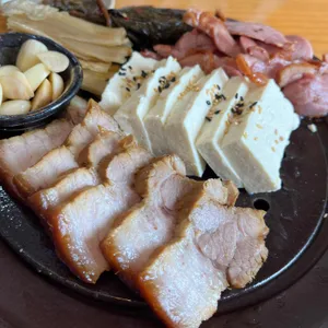 순우리촌뚜부와 도토리수제비 사진
