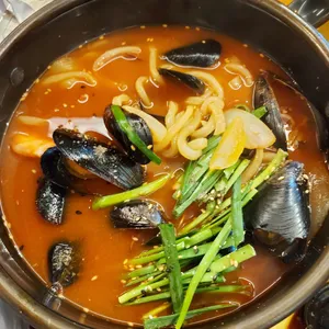 깐부치킨 사진