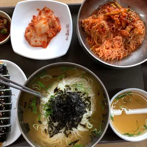 공릉동멸치국수 사진