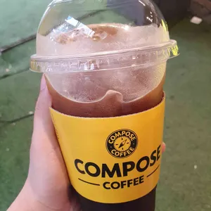 컴포즈커피 사진