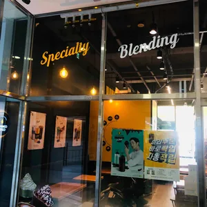 컴포즈커피 리뷰 사진