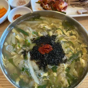 충무칼국수보쌈 사진