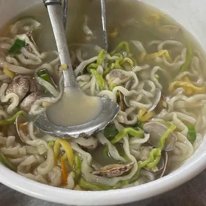 옛날보리밥 삼색칼국수 사진