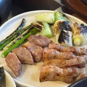 목돈옥 사진