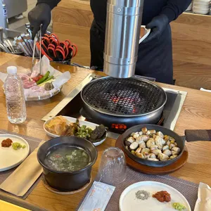 목돈옥 사진