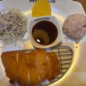 명동칼국수샤브샤브 사진