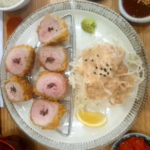 고메윤 사진