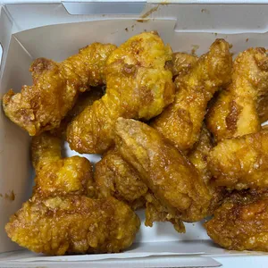 교촌치킨 사진