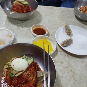 부잣집밀면 사진