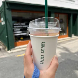 서브젝트 커피 사진
