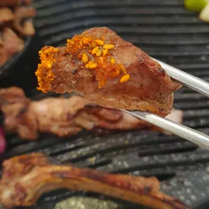 포만숯불꺼먹돼지&양고기 사진
