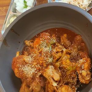 김씨네 솥뚜껑 닭볶음탕 리뷰 사진
