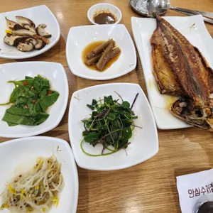 팔도웰빙쌈밥 사진
