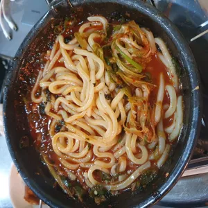 숯불불타는닭발 사진