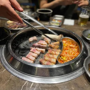 이우 다이닝 사진
