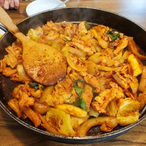 2.0닭갈비 사진