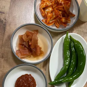 더한방삼계탕 사진