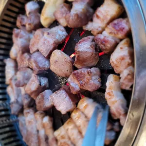 고기밥상 사진