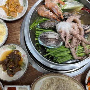 황제능이버섯백숙 사진