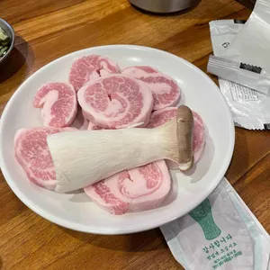 일구구삼 고기 사진