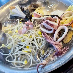 최지성의 해물칼국수 사진