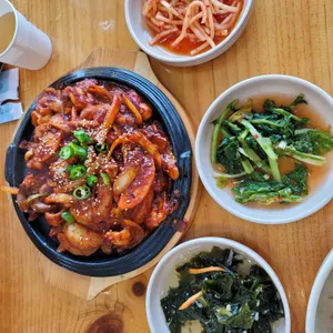 청춘보리밥 사진