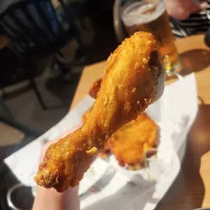 신통치킨 사진
