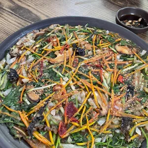 벚골도토리막국수 사진