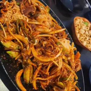 노랑비어 사진