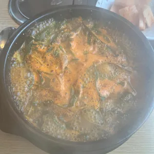 청춘흑염소요리 사진