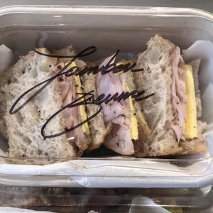 에르제 리뷰 사진