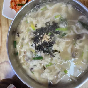 예촌손수제비 사진