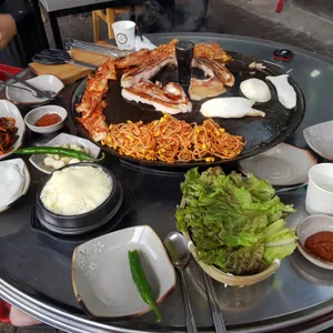 싹쓰리솥뚜껑삼겹살 사진
