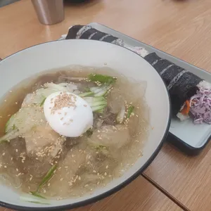 삐사감김밥 사진