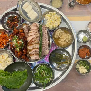 완미족발 사진