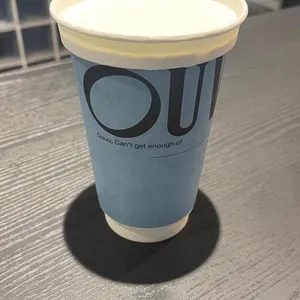 오버트 사진