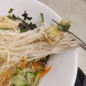 창영이 부추냉삼&국수집 사진