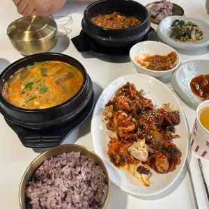 윤훈식농가쌈밥 사진