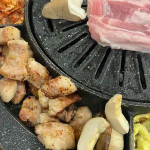 고기랑밥이랑 사진