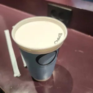 오버트 사진