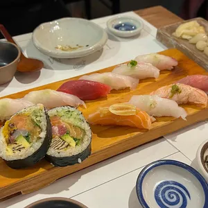 타쿠마 스시 사진