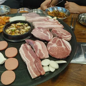 대박솥뚜껑삼겹살 사진