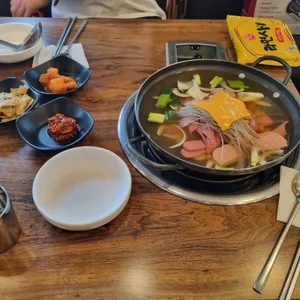 반카부대찌개 사진