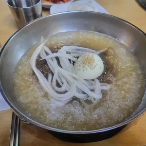 안국정 사진