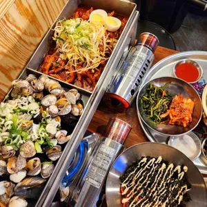 밤을 걷는 선비 사진